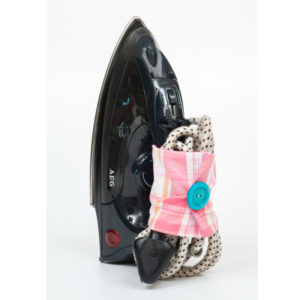 iron-cord-fabric-tie-laundry-cleaning-washing